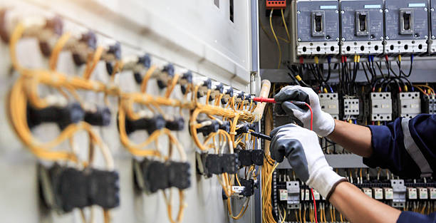 Professional Electrician technician working in Rehoboth Beach, DE